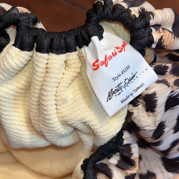 Leopard Print Shower Cap - Picture 4 of 4